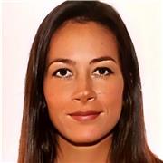 Professeure native d'espagnol avec plus de 10 ans d'expérience en France, en Italie et en ligne. Diplômée en philologie et spécial